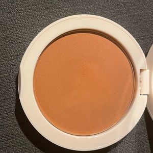 Jones Road bronzer in cinnamon